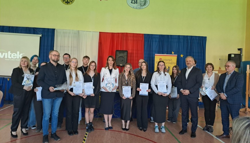 Osoby w szeregu
